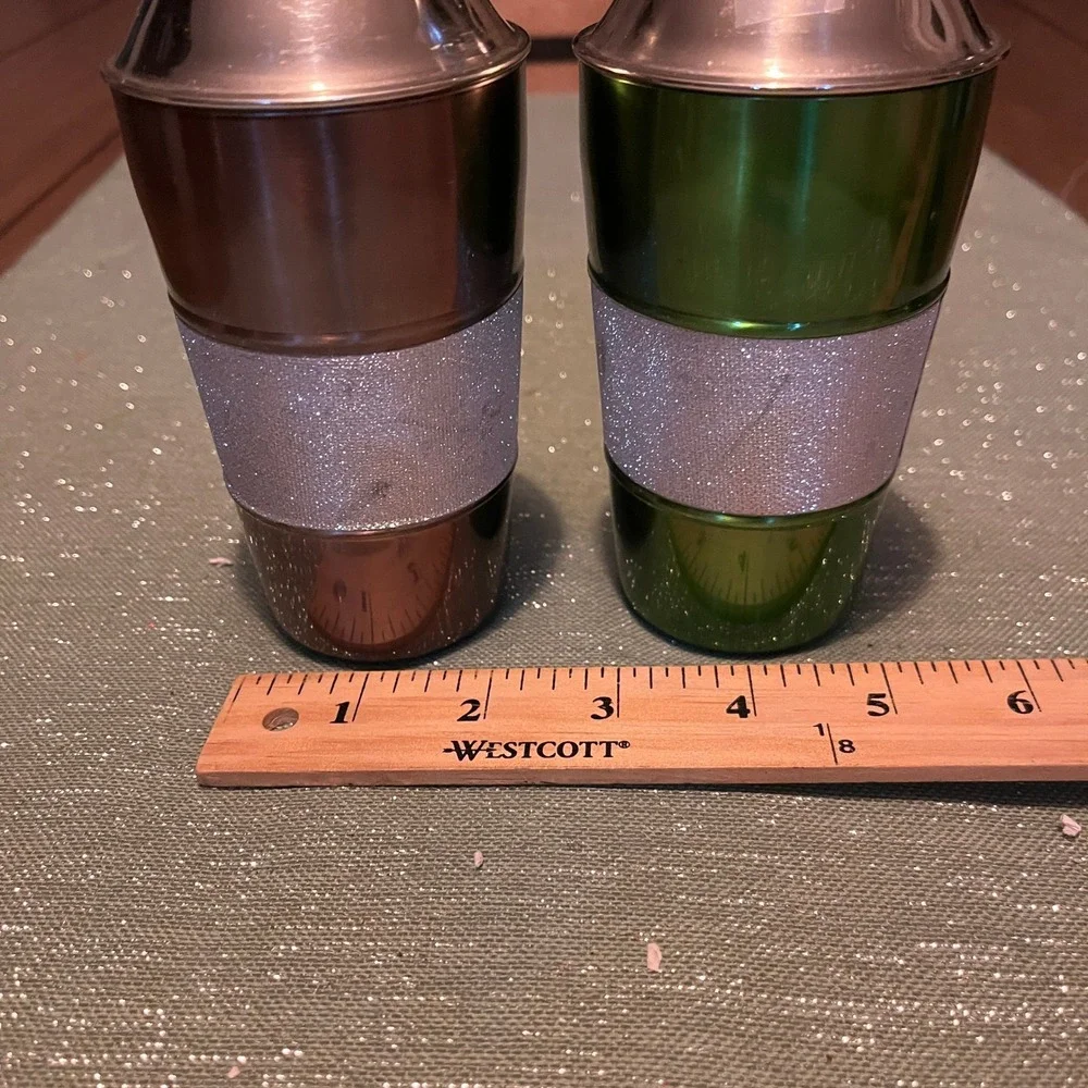 Cynthia Rowley Set of 2 Cocktail Shakers Green Bronze Glitter Band